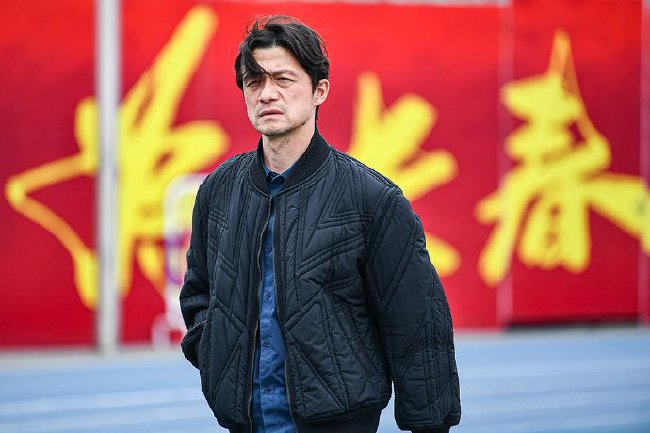 谢晖下课!亚泰0-3负海牛追平队史最差开局,11轮仅1胜垫底 谢晖下课!亚泰0-3负海牛追平队史最差开局,11轮仅1胜垫底