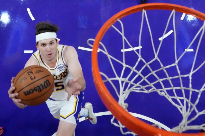 ESPN薪资专家提出四年1.55亿方案，建议湖人重签里夫斯